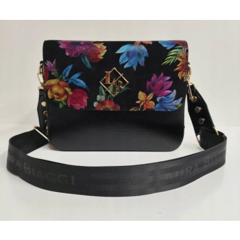Torebka Listonoszka Laura Biaggi – Elegancja w Czarno-Kwiatowym Wydaniu